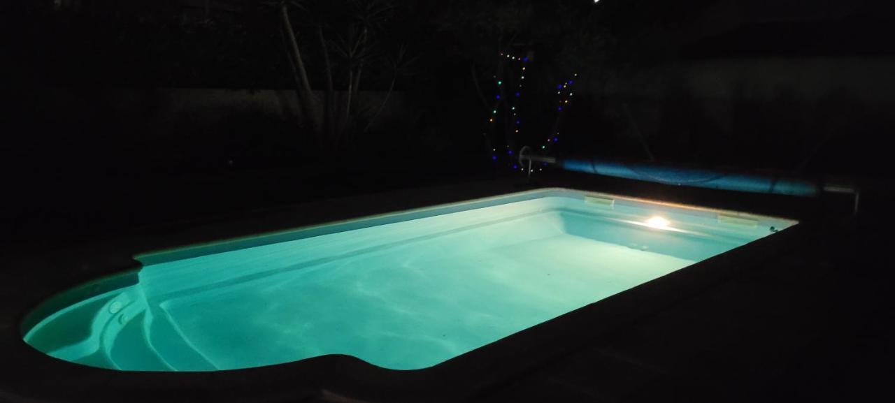 Studio Tranquillo Avec Piscine Et Salle De Sport Istres Luaran gambar
